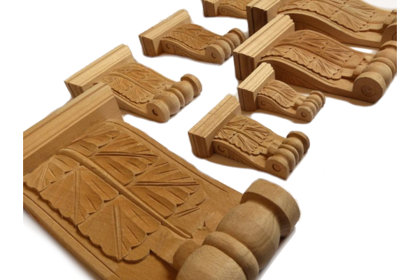 Drveni rezbareni kapiteli