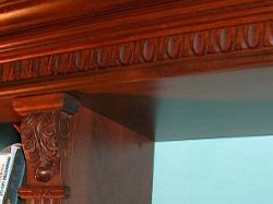 lajsne u drvetu rezbarene