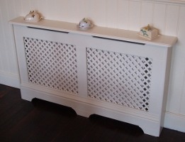 radijator maska sa drvenom resetkom